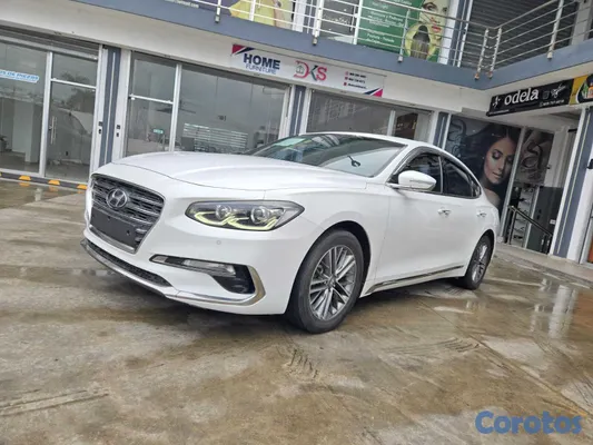 2018 Hyundai Grandeur — foto 2 / 19