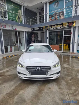 2018 Hyundai Grandeur — foto 4 / 19