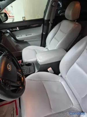 2011 Kia Sorento — foto 11 / 15