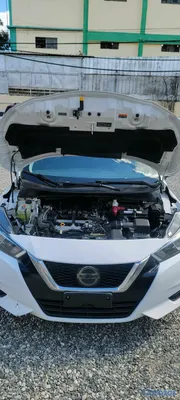 2020 Nissan Versa — foto 8 / 10