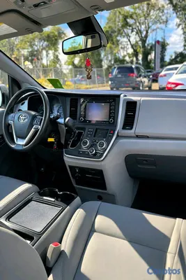 2020 Toyota Sienna — foto 12 / 15