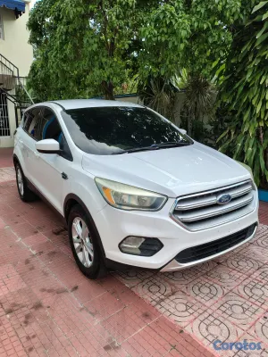 2014 Ford Escape — foto 3 / 5