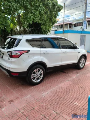2014 Ford Escape — foto 4 / 5