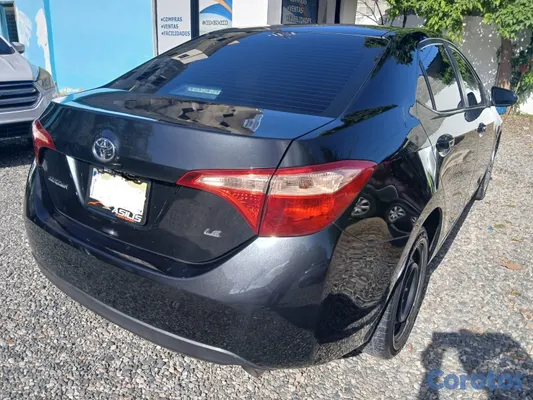 2018 Toyota Corolla — foto 4 / 9