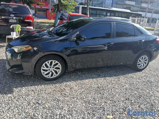 2018 Toyota Corolla — foto 8 / 9