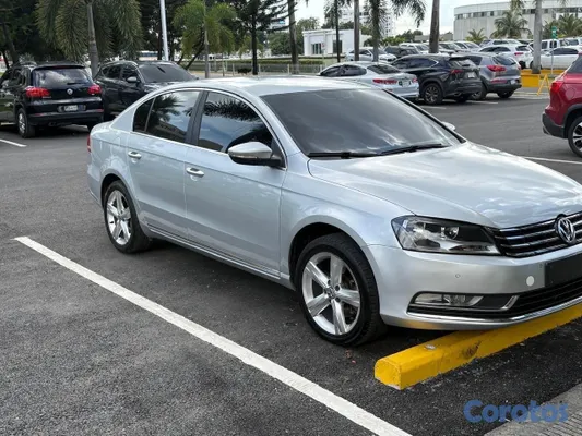 2012 Volkswagen Passat — foto 4 / 6