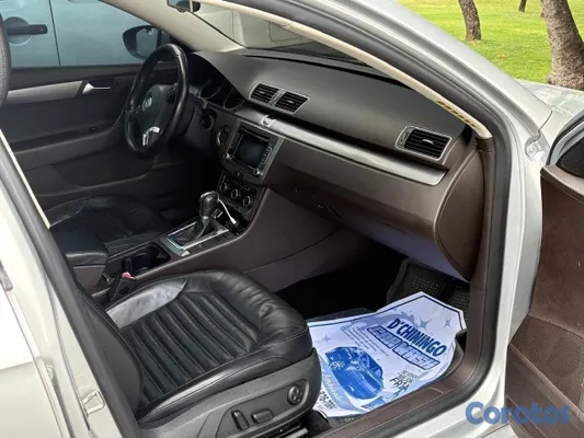 2012 Volkswagen Passat — foto 6 / 6