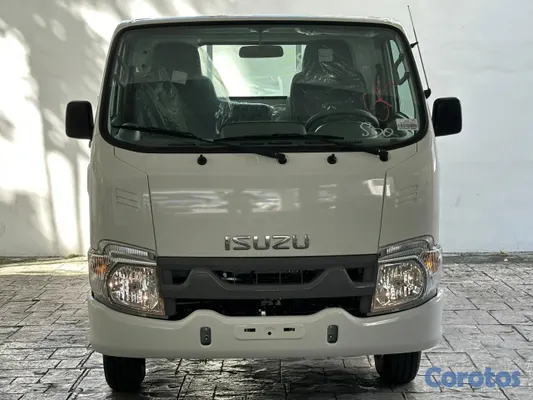 2026 Isuzu Traviz