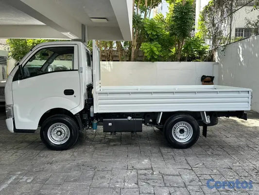 2026 Isuzu Traviz — foto 5 / 9