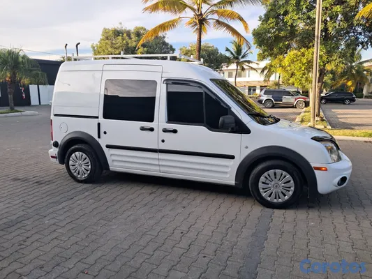 2010 Ford Nítida con todo al dia ! — foto 8 / 9