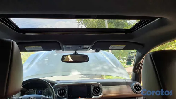 2016 Toyota Tacoma — foto 7 / 11