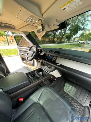 2020 Land Rover Defender — foto 7 / 11