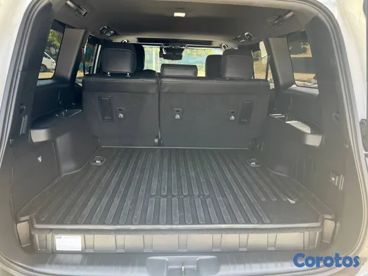 2024 Toyota Land Cruiser Prado — foto 9 / 11