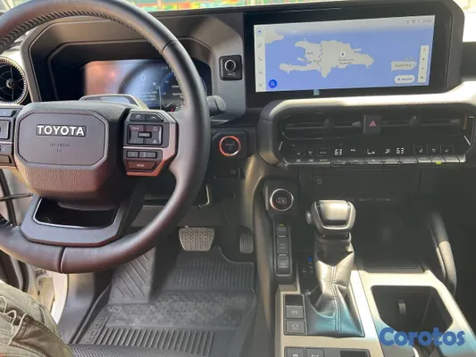 2024 Toyota Land Cruiser Prado — foto 10 / 11