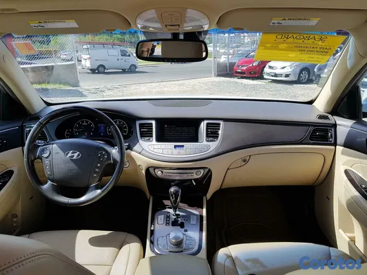 2010 Hyundai Genesis — foto 3 / 10