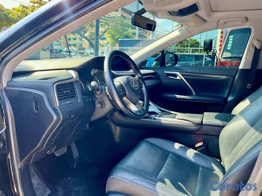 2022 Lexus Rx — foto 7 / 10