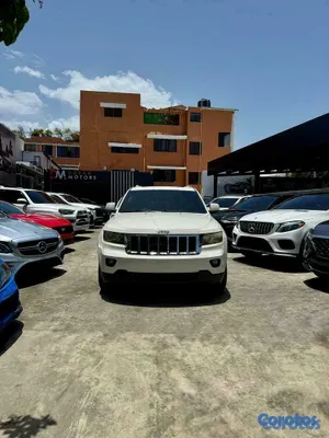 2012 Jeep Grand Cherokee — foto 2 / 10