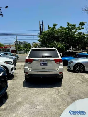 2012 Jeep Grand Cherokee — foto 7 / 10