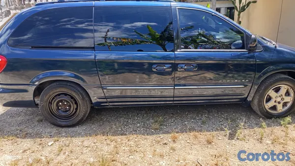 2001 Chrysler Town & Country — foto 7 / 14