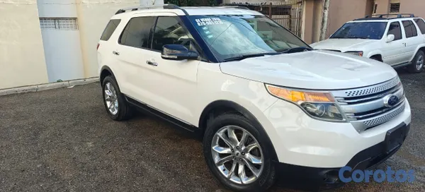 2013 Ford Explorer — foto 14 / 16