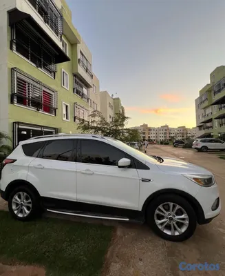 2018 Ford Escape — foto 4 / 6