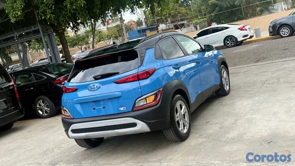 2022 Hyundai KONA — foto 4 / 11