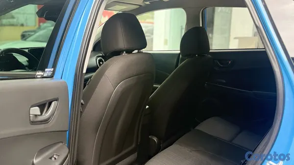 2022 Hyundai KONA — foto 6 / 11