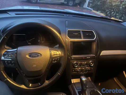 2017 Ford Explorer — foto 6 / 6