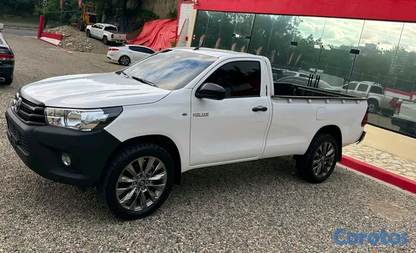 2022 Toyota Hilux — foto 3 / 6