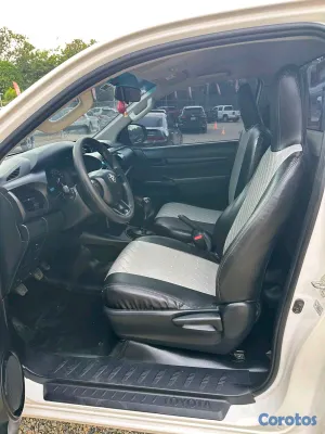 2022 Toyota Hilux — foto 5 / 6