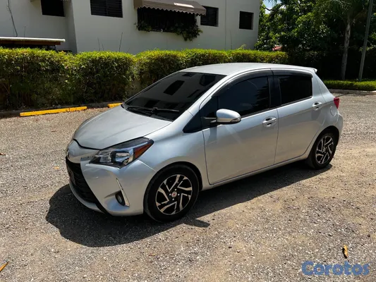 2016 Toyota Vitz — foto 11 / 11