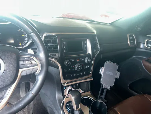 2017 Jeep Grand Cherokee — foto 3 / 9