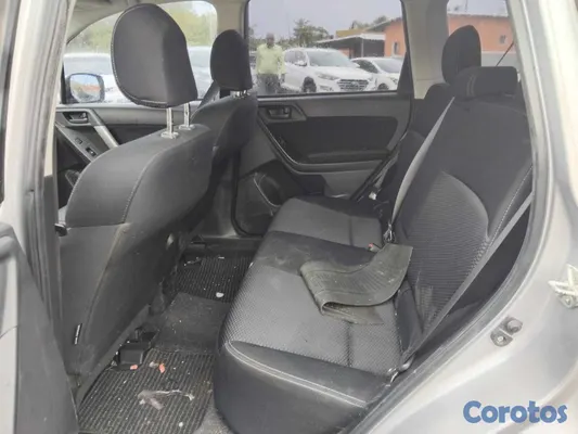 2014 Subaru Forester — foto 8 / 8
