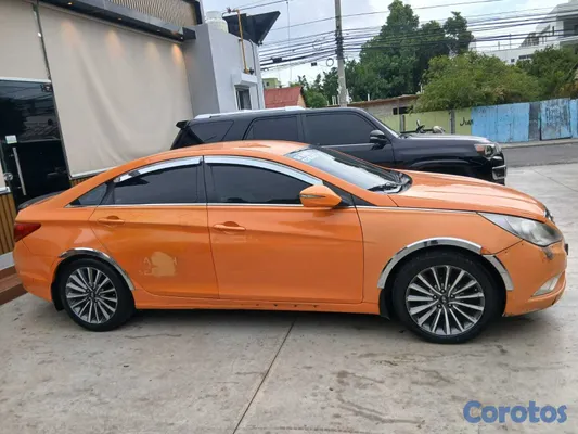 2014 Hyundai Sonata — foto 2 / 9