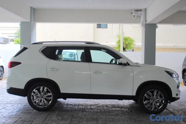 2026 KGM Rexton — foto 2 / 12