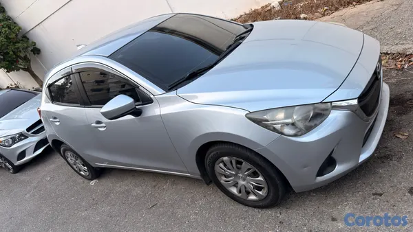2019 Mazda Demio — foto 7 / 14