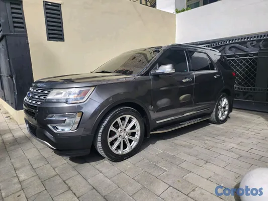 2017 Ford Explorer — foto 2 / 17