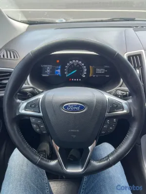 2017 Ford Edge — foto 10 / 11