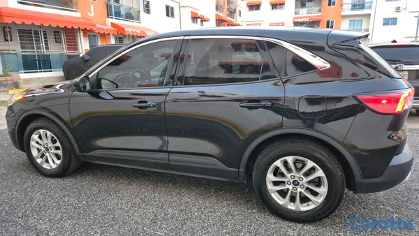 2020 Ford Escape — foto 4 / 7