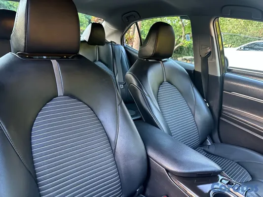 2023 Toyota Camry — foto 5 / 10