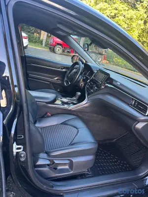 2023 Toyota Camry — foto 8 / 10