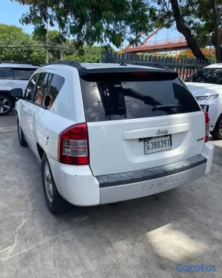 2010 Jeep Compass — foto 4 / 8