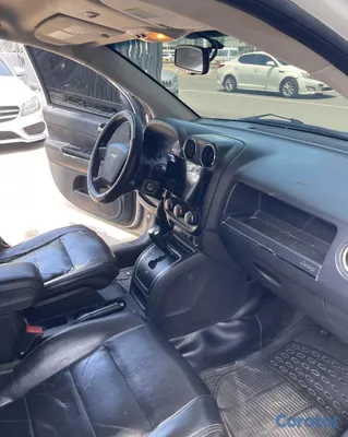 2010 Jeep Compass — foto 5 / 8