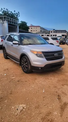2015 Ford Explorer — foto 2 / 10