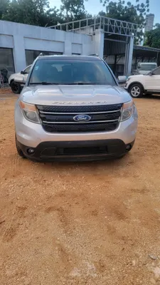 2015 Ford Explorer — foto 3 / 10