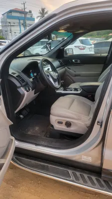 2015 Ford Explorer — foto 4 / 10