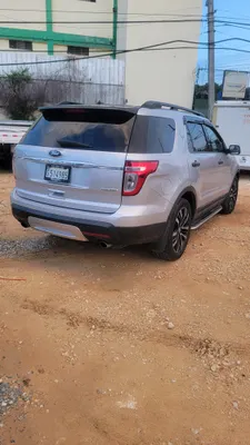 2015 Ford Explorer — foto 8 / 10
