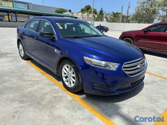 2013 Ford Taurus — foto 5 / 13