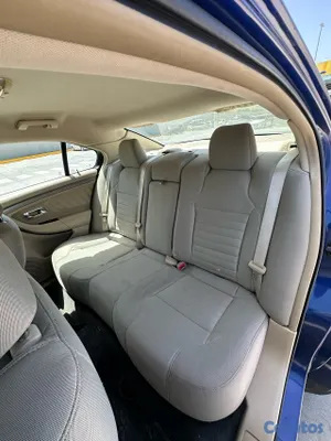 2013 Ford Taurus — foto 7 / 13