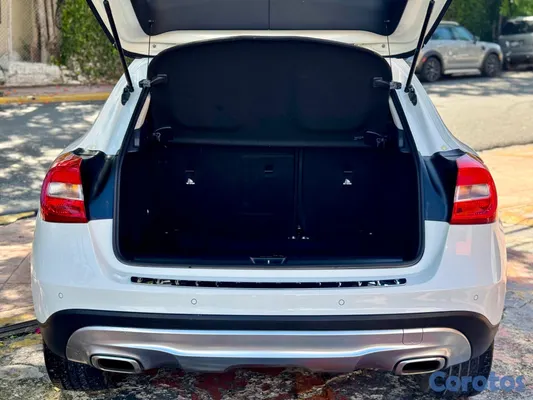 2015 Mercedes-Benz Clase GLA — foto 9 / 10